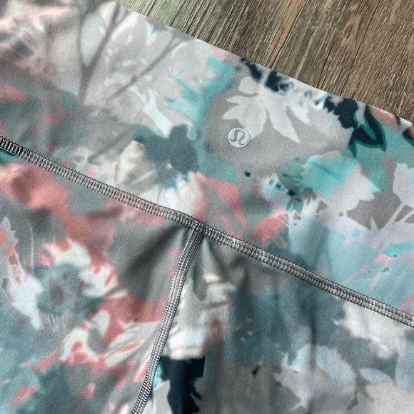 Lululemon Wunder Under Hi-Rise Tight 28” - Picture 3 of 6